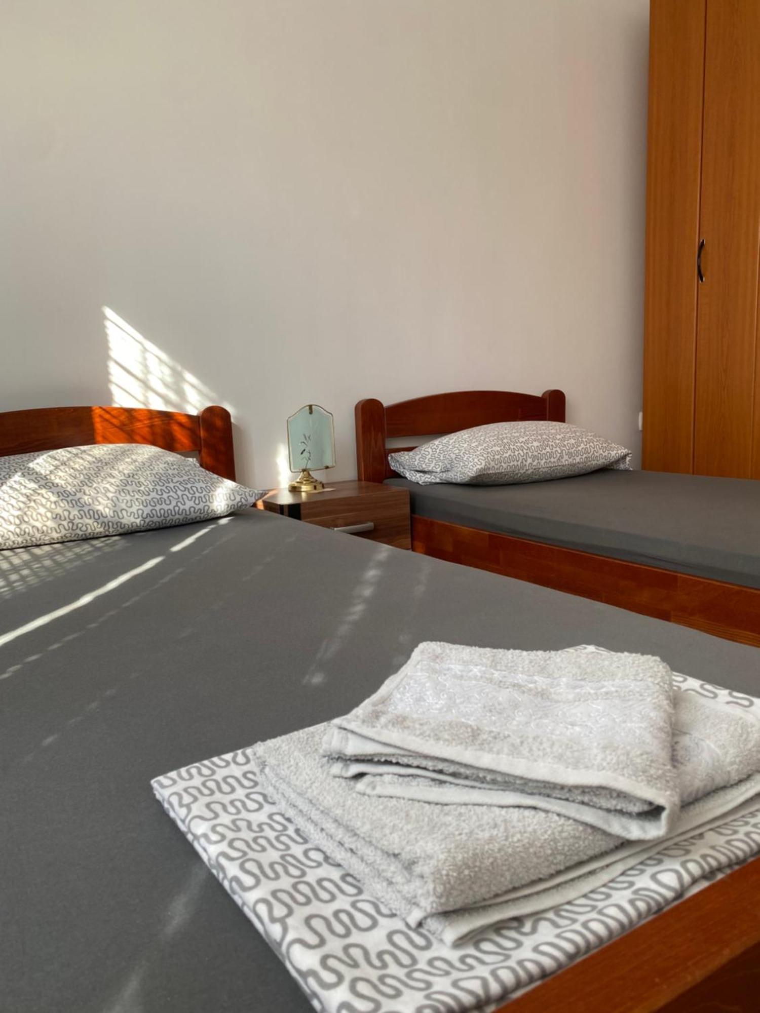 Apartmani Dora Leskovac 莱斯科瓦茨 外观 照片